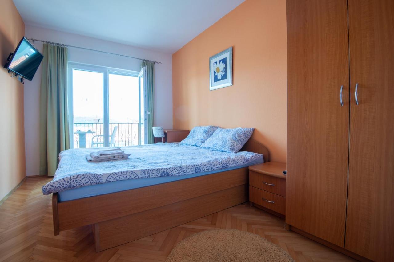 Apartments & Rooms Leon Neum Exteriör bild